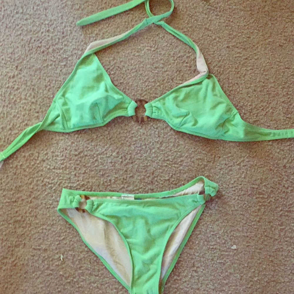 Bathing suit